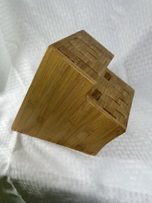 Pampered Chef Wooden Knife Block 16 Slot Bamboo  Retired  Discontinued - Image 1 of 4