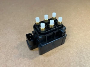 Unidad de válvula de suspensión neumática RAPA para Audi A6 Allroad Avant C6 4F A8 D3 4E Phaeton D1 - Imagen 1 de 12