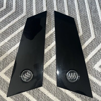 13-17 BUICK ENCLAVE EMBLEM BLACK  RIGHT AND LEFT WINDOW MOLDING TRIM Foto 1 de 4