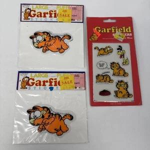 Garfield The Cat Vintage 1978 NOS Stickers Sheet Sticker Puffer Puffy Lot 3 - Picture 1 of 8