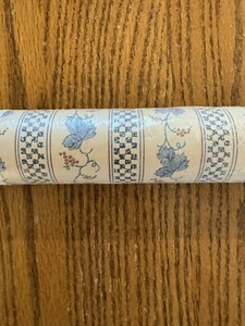 Foremost Wallpaper Striped Blue & Floral Prepasted Scrubbable 55.4 sqft New - Picture 1 of 9