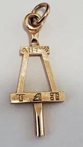10K Gold 2.1 Grams ALPHA PI GAMMA Sorority Pin PENDANT Vintage 1960s - Picture 1 of 6