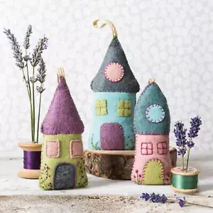 Lavender Houses Felt Craft Kit, Corinne Lapierre, UK. - Picture 1 of 3