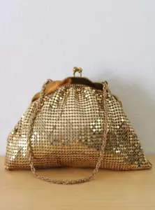 Antike kleine Abendtasche Whiting & Davis schimmernd goldfarben Netz gebraucht, in einwandfreiem Zustand - Bild 1 von 15