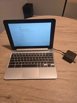 ASUS Chromebook Flip C100P 10.1" Touchscreen with original charger - Image 1 of 2