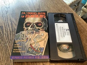 DR. TERROR'S HOUSE OF HORRORS Christopher Lee Used VHS Peter Cushing Free US Shp - Picture 1 of 2