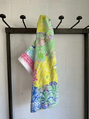 EUC Pottery Barn Kids Lilly Pulitzer Baby Beach Hooded Towel Monogrammed OLIVIA - Image 1 of 4