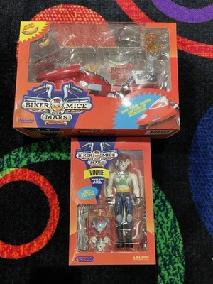 Biker Mice From Mars Vinnie  with motorcycle Nacelle Figure  - Image 1 of 4