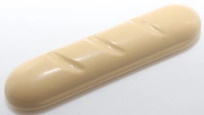 Lego 2x Tan Baguette French Bread Roll Minifig Food - Image 1 of 3