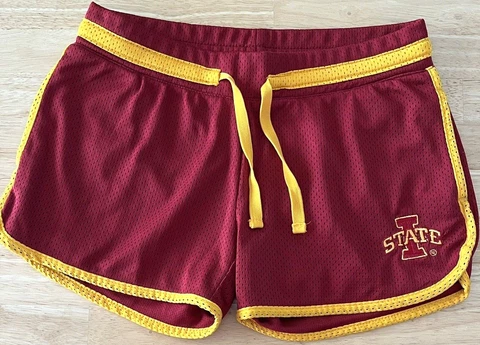 Women’s Shorts Size Small Iowa State Cyclones Athletic Cut Embroidered Cover
