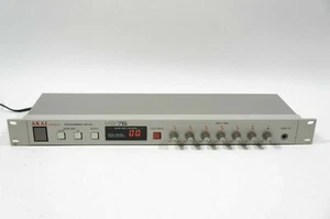 - RARE - AKAI MB76 - Programmable ANALOG Patchbay - 7 in and 6 out - - Picture 1 of 2