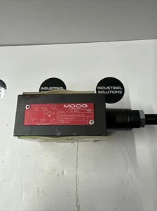 Moog XEB13808-001-21 Husky HPN640791 Kartuschenventil, NEU! - Bild 1 von 2