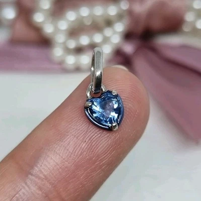 Genuino Pandora ME Chakra Azul Corazón Mini Cuelga Dije 💕 925 ALE R42c Foto 1 de 4