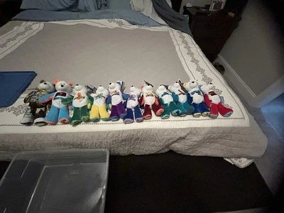 State Quarter Bear Collection 1999-2009 I have 10 state bears 1 George Washingto - Image 1 of 4