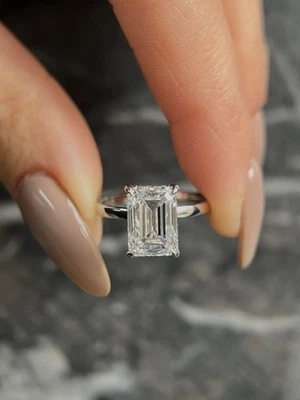 Lab Grown Emerald Cut 4.00 Carat D Color VVS2 Clarity IGI Certified Diamond Ring - Image 1 of 4