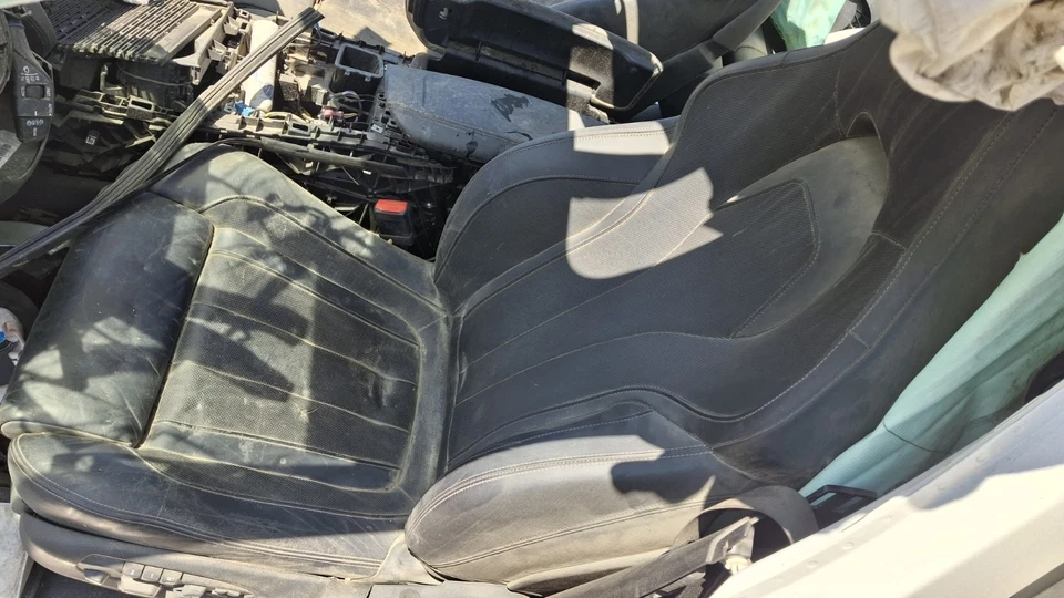 OEM 2015-2019 BMW X5M F85 X6M F86 Front Seats SET LOCAL PICKUP ONLY - Image 1 of 4