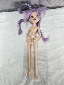 "Muñeca Bratzillaz House of Witches ""Yasmina Clairvoya"" cabello púrpura 2012 11" - Imagen 1 de 5