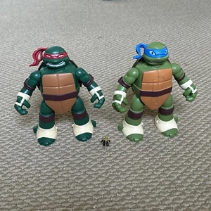 Teenage Mutant Ninja Turtles Micro Mutants Surprise Attack Playset Raphael Leo - Picture 1 of 12