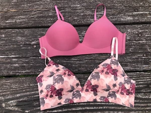 Set of 2 Vince Camuto Women's Wireless Bras Size 38C - Picture 1 of 4