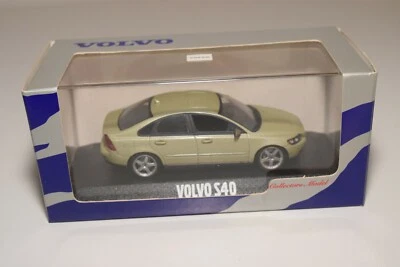 A18 1:43 MINICHAMPS VOLVO S40 S 40 AMARILLO METÁLICO SIN USAR, EN CAJA ¡¡RARO!!! - Imagen 1 de 4
