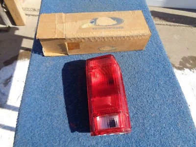 Ford Bronco II NOS RIGHT TAIL LIGHT 1984 84 1985 85 1986 86 Foto 1 de 4