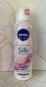 Nivea Luxurious Silk Shower Mousse Raspberry Rhubarb 200ml Brand New - Picture 1 of 2