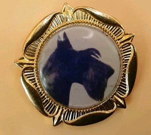 Insignia de perro Scottie. Insignia Scottish Terrier de colección. 37mm diámetro. Insignia esmaltada. - Imagen 1 de 11