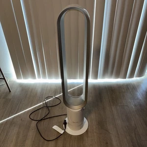 Dyson AM07 Cool Tower Fan, Bladeless Air Multiplier No Remote, White Silver - Picture 1 of 2