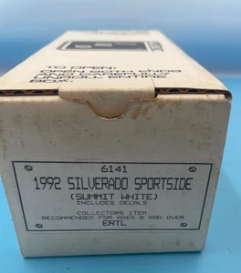 AMT-ERTL 1992 Silverado Sportside Summit weiß Modell 6141 - Bild 1 von 5