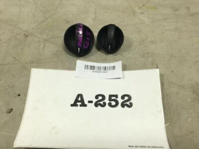 Mazda 2008 6 perillas de panel de control de clima negro Foto 1 de 4