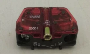 ALLEN BRADLEY 800E-2X01 BLOCCO CONTATTI ATTACCO CHIUSURA 3AMP 300V 1NC SERIE A NNB  - Foto 1 di 6