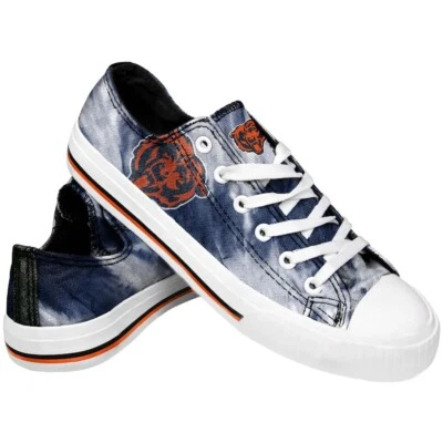 Zapatos para mujer Chicago Bears de caña baja de lona tie-dye Foto 1 de 4