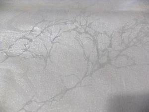 TELA TAPICERÍA BLANCO PERLADO sobre TELA MÁRMOL BLANCO solo 4 piezas 16" de largo cada una - Imagen 1 de 1