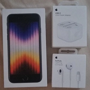 Apple iPhone SE 3rd Generation 64GB - Midnight - 100% Battery - Free Gift £40 - Afbeelding 1 van 10