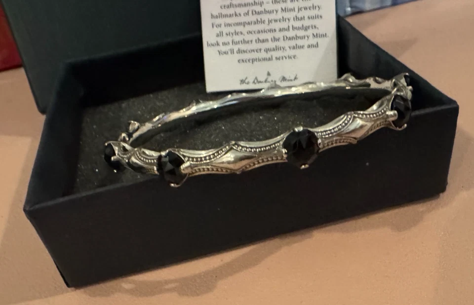 Brazalete Tacori de plata de ley 925 y 18 quilates de ónix negro roca Foto 1 de 4