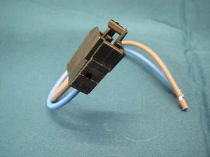 Massey gc1705 MF2360 snowblower electric chute rotation wire pigtail CONNECTOR - Picture 1 of 5