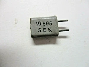 Radio cristal S.E.K 10,595 MHz 1 mm / 0,04 po x 6 mm de long x 5 mm fils espacés vintage - Photo 1/2