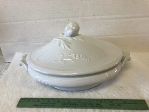RARE Antique Wedgwood Royal Ironstone Pedestal Covered Bowl Hyacinth Pattern - Picture 1 of 10