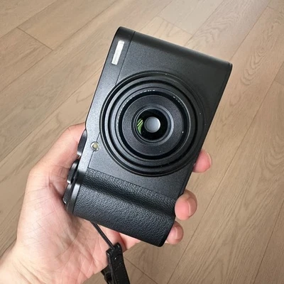 Fujifilm Fuji XF10 Digital Camera 24.2MP 4K Video Recording Built-in Wi-Fi Black - Image 1 of 4