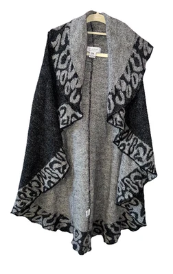 EMANUEL UNGARO Size M 100% Wool Knit Open Sweater Vest Gray - Image 1 of 4