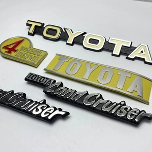 For Toyota Land Cruiser FJ40 FJ43 Logo Emblem Ornament (5 Piece Set) - Foto 1 di 12