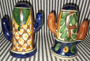 LOTE DE 2 JUEGOS O PAR DE SALEROS Y PIMENTEROS DE CACTUS CERÁMICA ARTÍSTICA TALAVERA - MÉXICO - Imagen 1 de 7