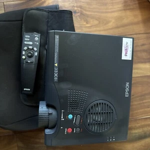 Epson EMP-700 Power lite 700c Projector , Remote & Case - Picture 1 of 3