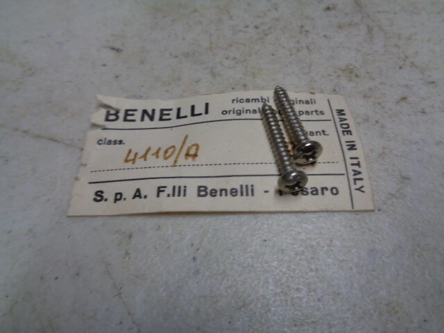 Nuevo Lote de 2 Lente Luz Trasera Tornillo Benelli 125cc 250cc Barracuda 5 Velocidades 4110/A Foto 1 de 1