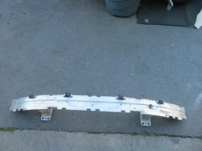 Barra de impacto de refuerzo delantero BMW 528i 535i 550i 2004-2009 OEM de fábrica Foto 1 de 4