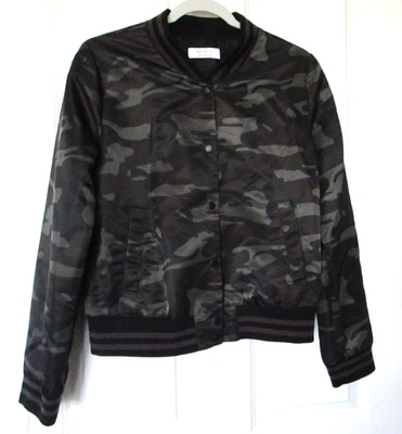 Chaqueta Bomber Bailey 44 Austin Marrón Camuflada Frontal a Presión Talla M EE. UU. Foto 1 de 4