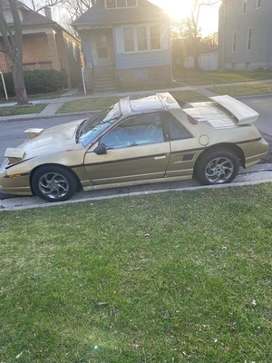 Pontiac: Fiero Foto 1 de 4