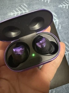 Écouteurs sans fil SAMSUNG GALAXY BTS violet K-Pop limité - Photo 1 sur 6