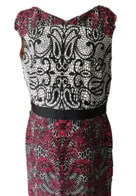 David Meister Women's sleeveless Sheath dress, Size 12 - Image 1 of 4