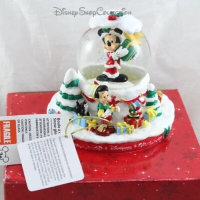 Snow globe Mickey et Pinocchio DISNEYLAND PARIS Noël boule à neige Disney - Photo 1/4